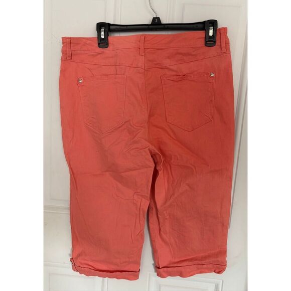 Gloria Vanderbilt Slimming Effect Capri size 12 - Picture 10 of 11